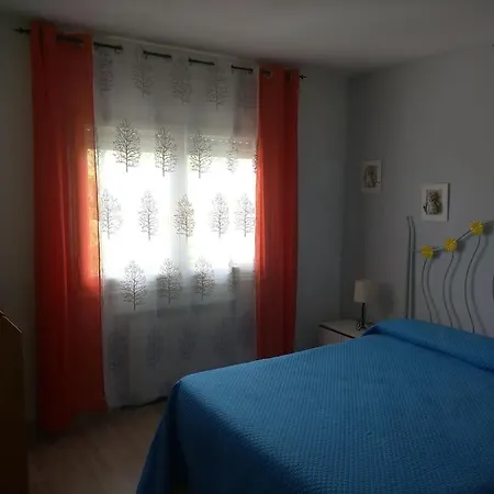 Hotel Adosado Con Jardin Cebreros