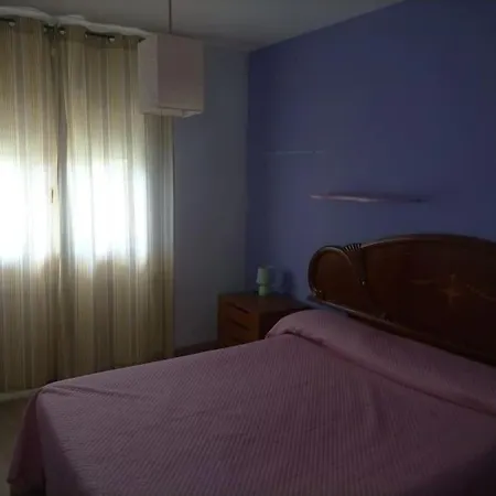 Chalet Adosado Con Jardin Holiday home *