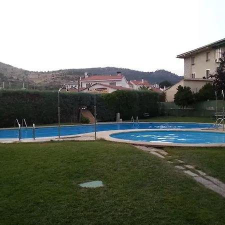 Chalet Adosado Con Jardin Holiday home