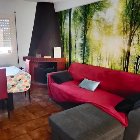 Chalet Adosado Con Jardin * Cebreros