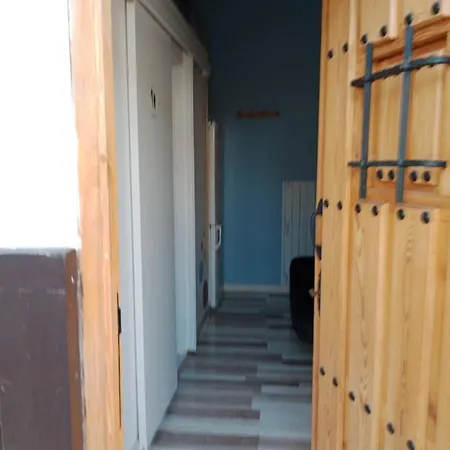 Chalet Adosado Con Jardin Cebreros