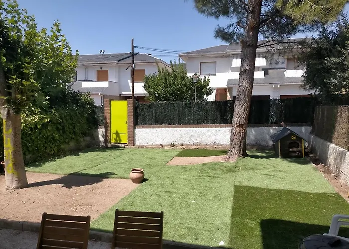 Chalet Adosado Con Jardin Hotel 3*