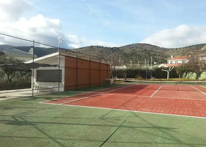 Hotel Chalet Adosado Con Jardin Cebreros