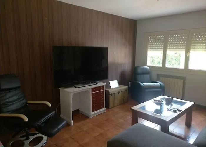 Chalet Adosado Con Jardin Hotel