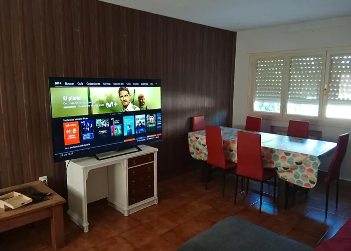 Hotel Chalet Adosado Con Jardin Cebreros