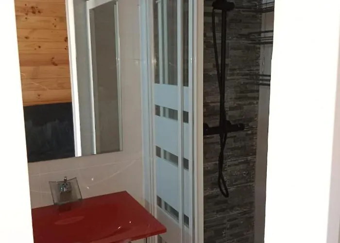 Hotel Chalet Adosado Con Jardin